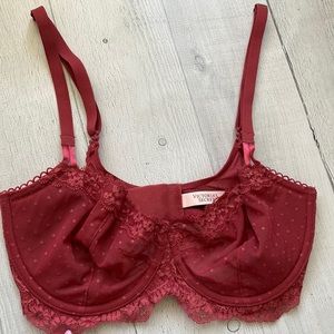 VS - Lace Underwire Bra